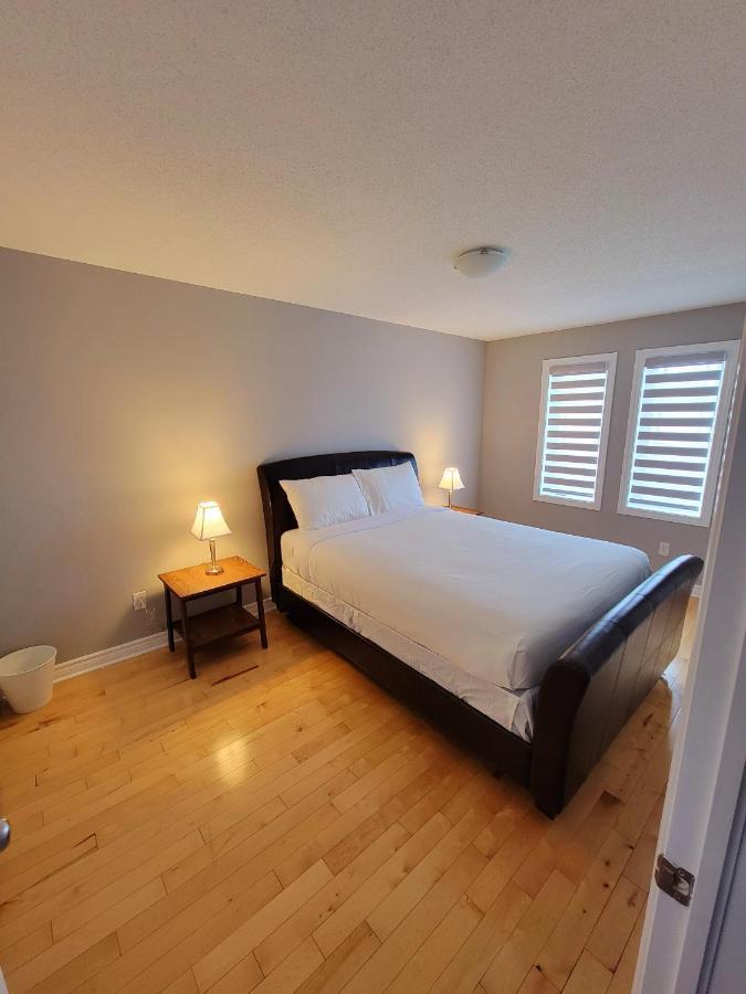 Cozy 3 Bedroom Town House 20 Min From Down Town And Airport